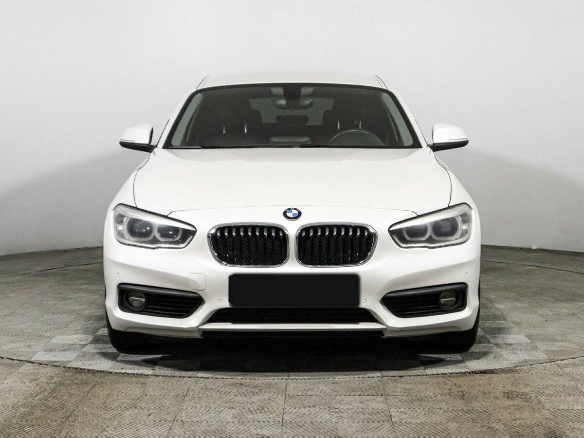 BMW 1 серии 2018 года с пробегом. Фото: #1