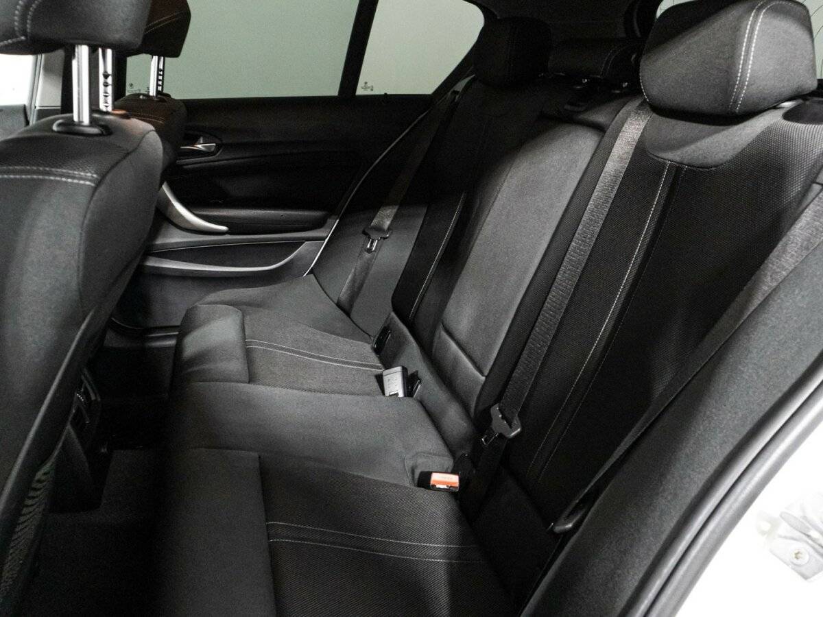 BMW 1 серии 2018 года с пробегом. Фото: #9