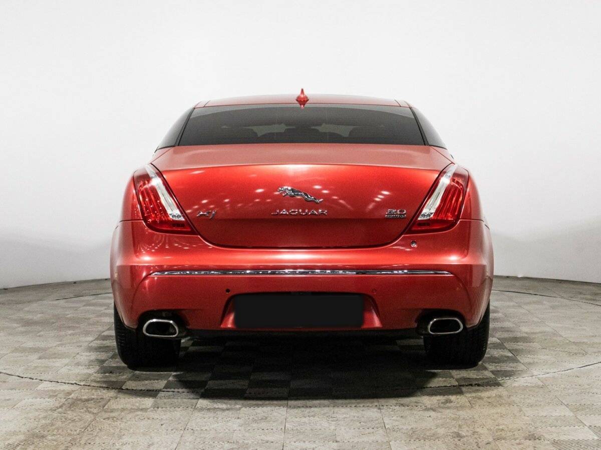 Jaguar XJ 2014 года с пробегом. Фото: #5