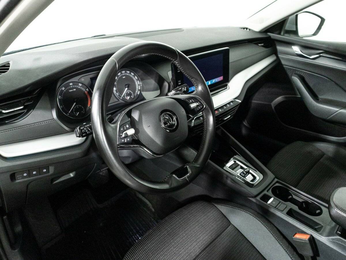 Skoda Octavia 2021 года с пробегом. Фото: #10