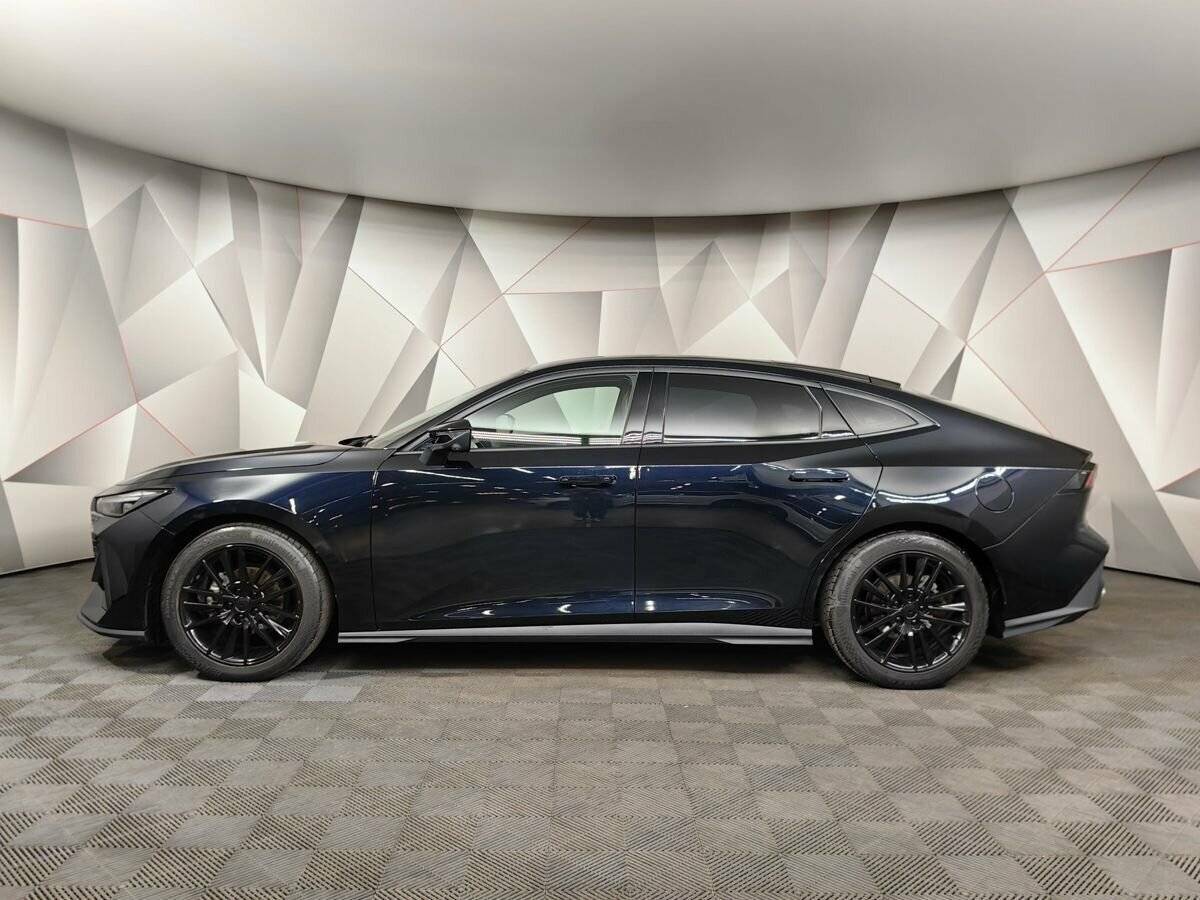 Changan UNI-V 2022 года с пробегом. Фото: #4