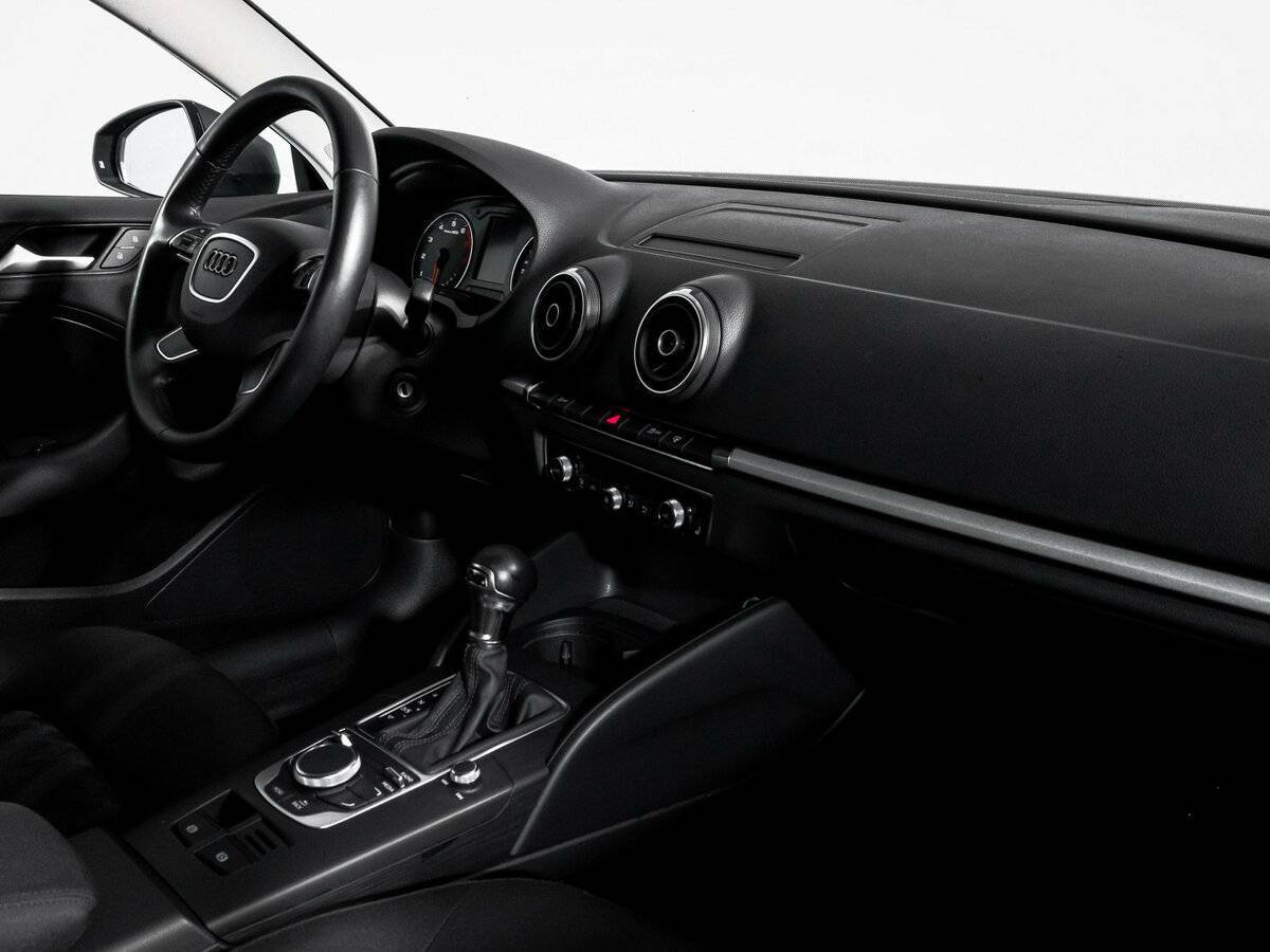 Audi A3 2015 года с пробегом. Фото: #8