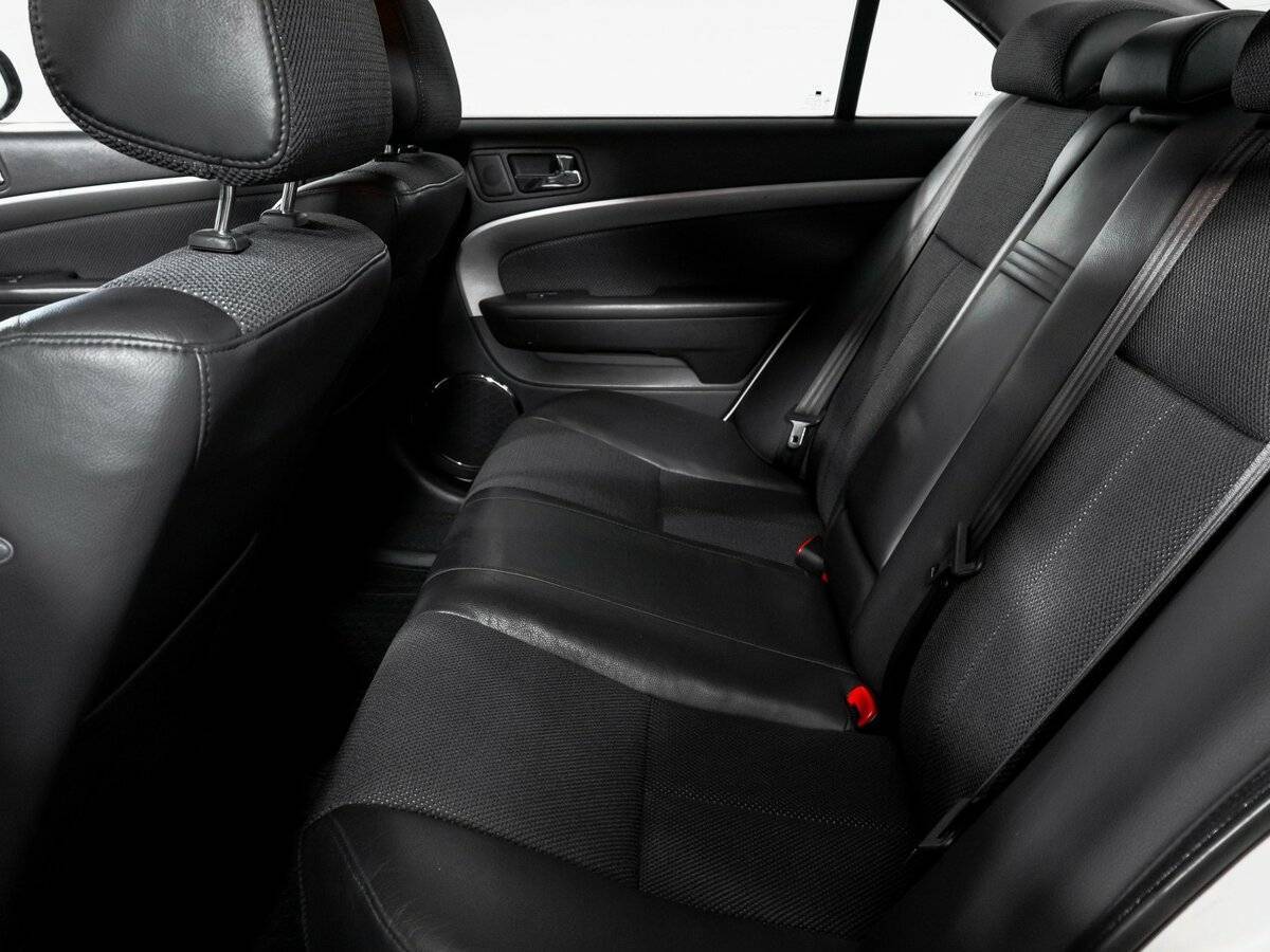 Б/У Шевроле Эпика 2012 года. Фото: #9