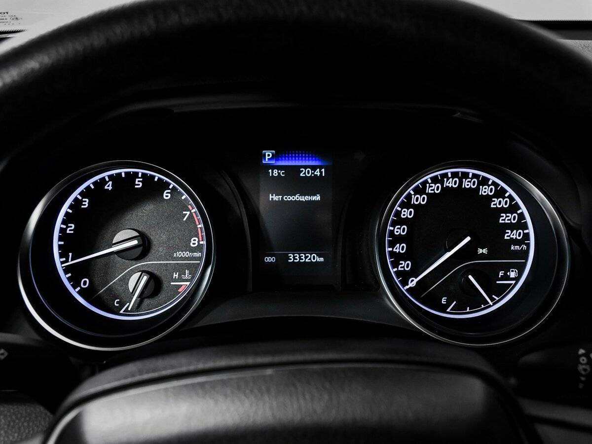 Toyota Camry 2021 года с пробегом. Фото: #9