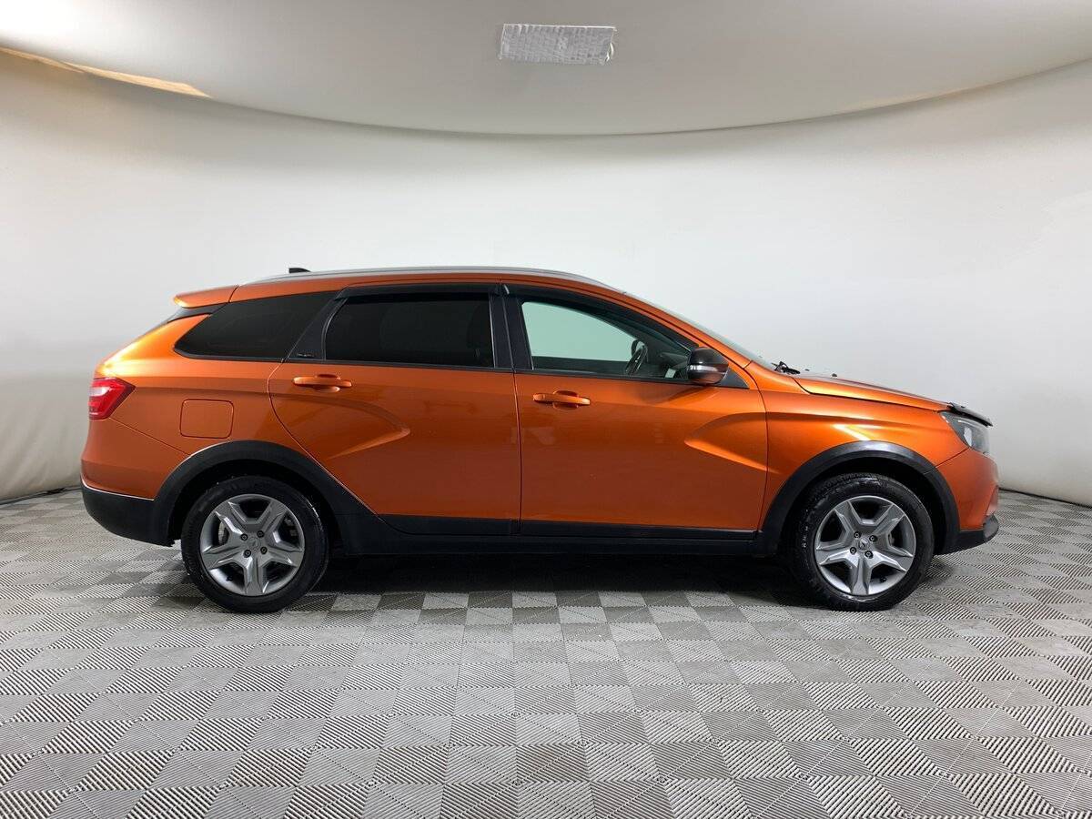 Б/У Лада (ВАЗ) Веста 2021 года. Фото: #3