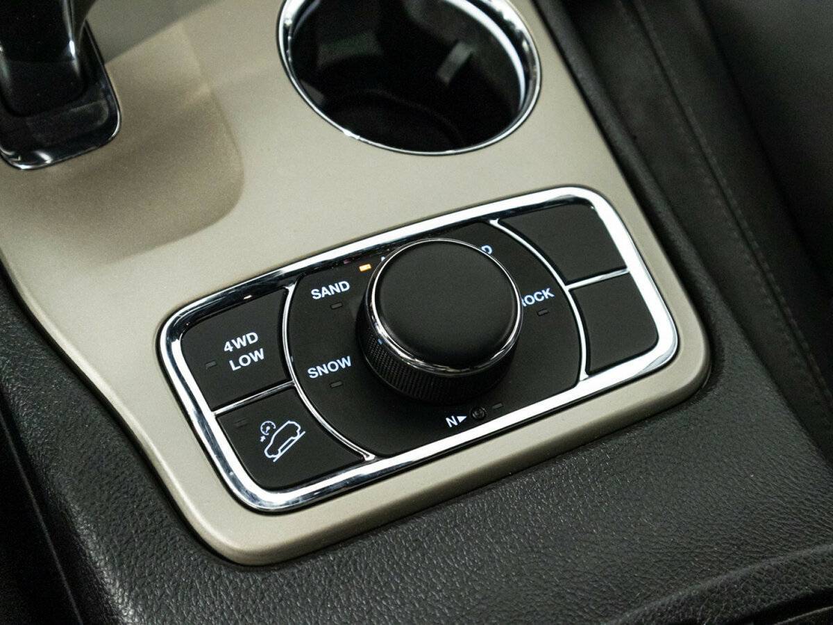 Jeep Grand Cherokee 2014 года с пробегом. Фото: #23