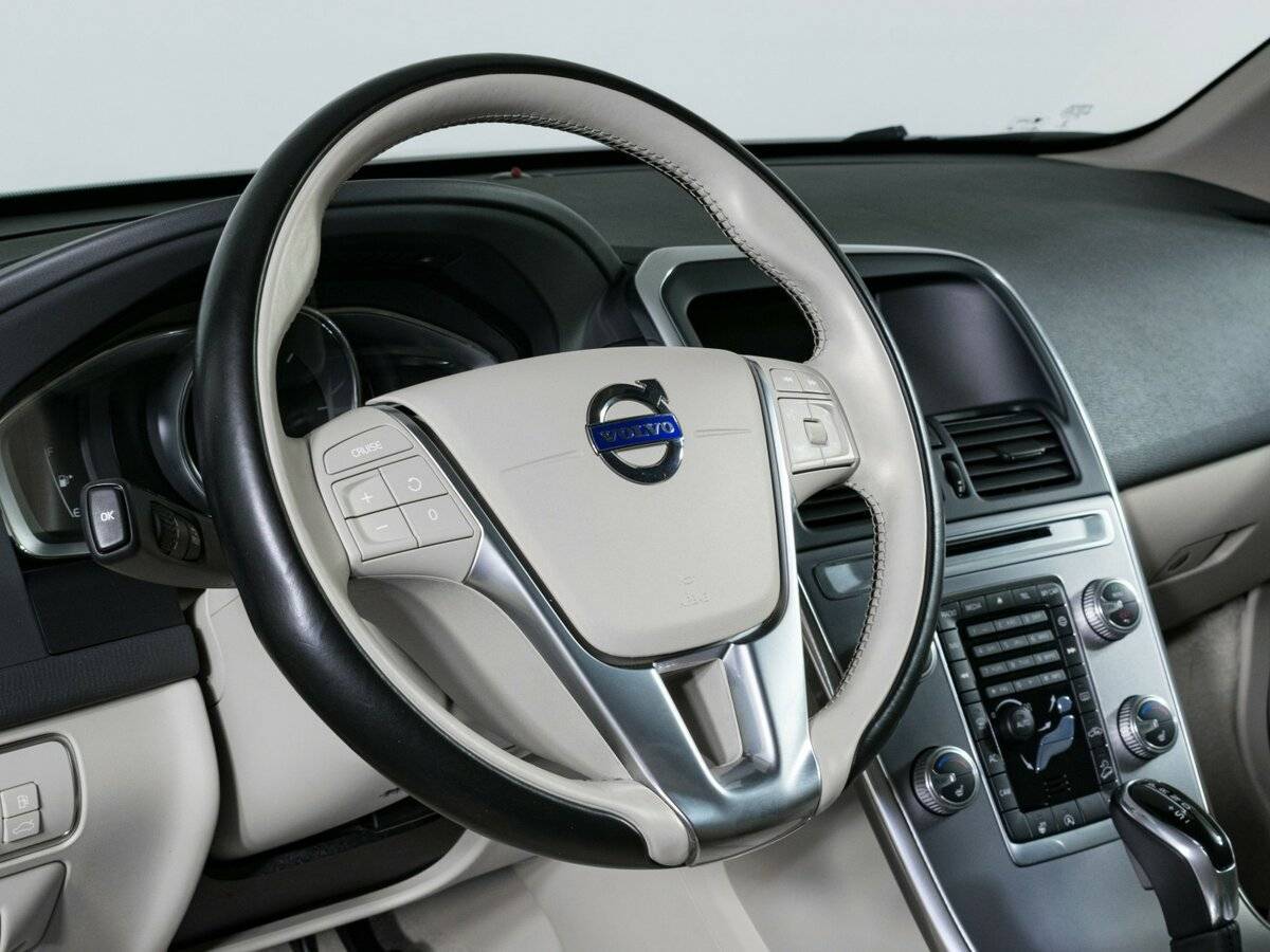 Volvo XC60 2016 года с пробегом. Фото: #14