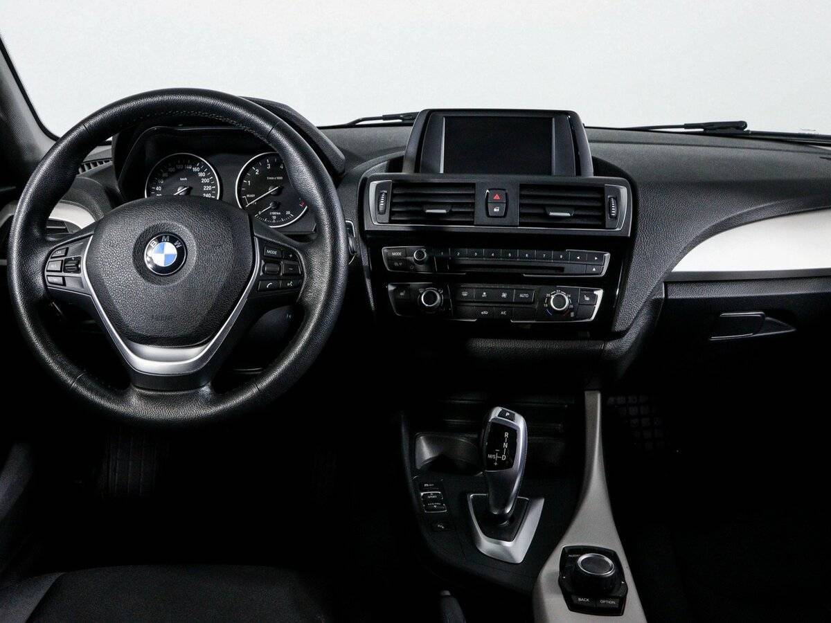 BMW 1 серии 2017 года с пробегом. Фото: #11