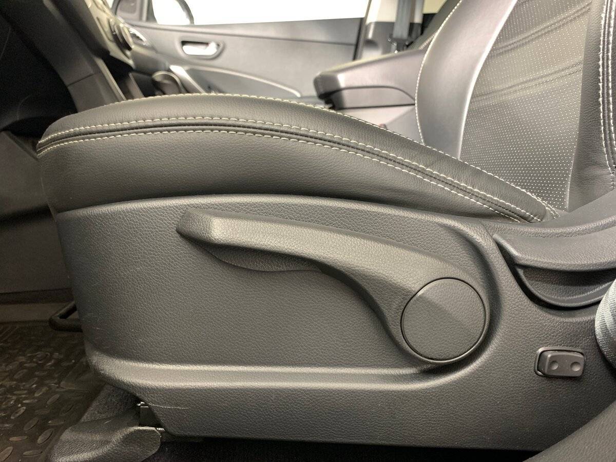 Б/У Хендай Санта Фе 2014 года. Фото: #15