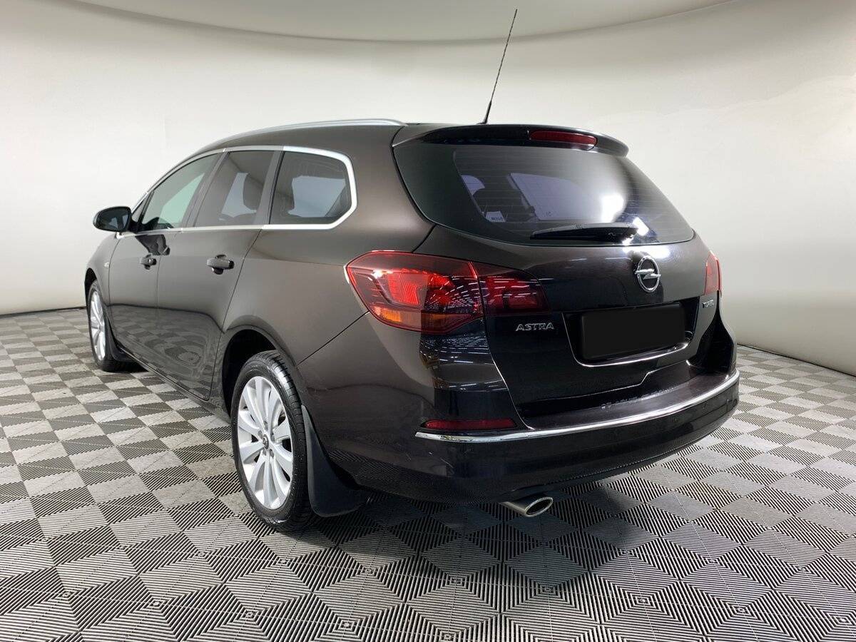 Б/У Опель Астра 2014 года. Фото: #6