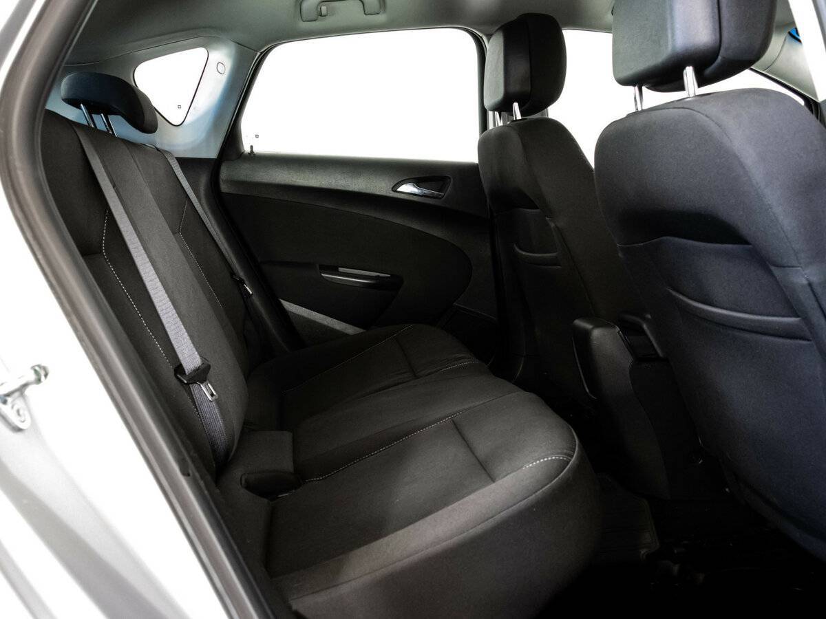 Б/У Опель Астра 2013 года. Фото: #14