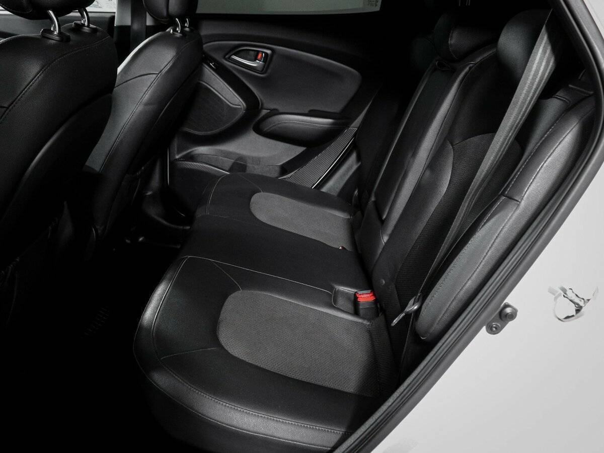 Б/У Хендай ай-икс35 2014 года. Фото: #9