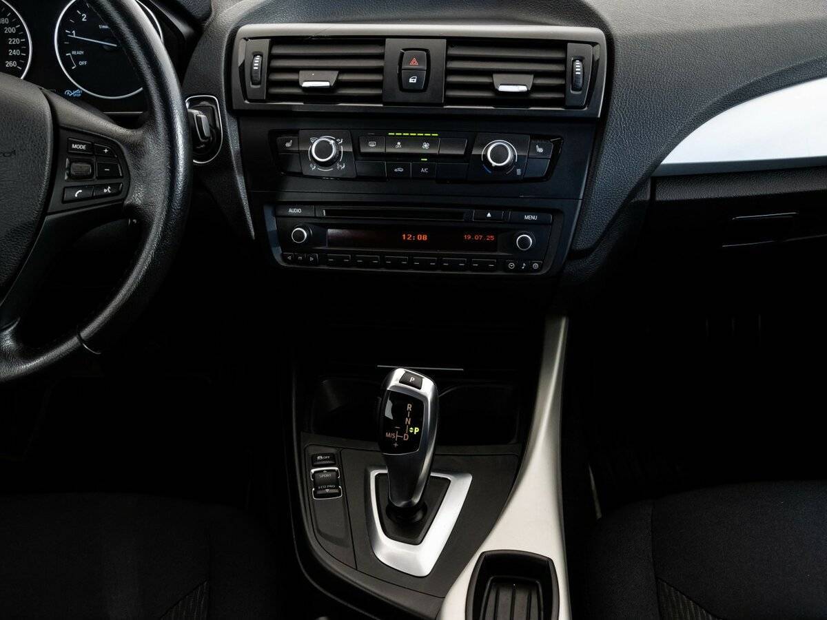 BMW 1 серии 2013 года с пробегом. Фото: #9