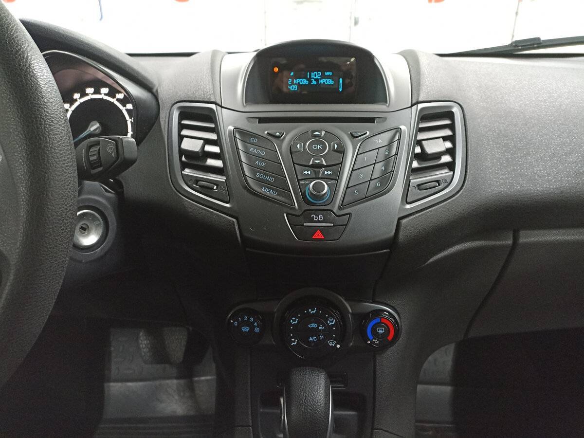 Б/У Форд Фиеста 2015 года. Фото: #13