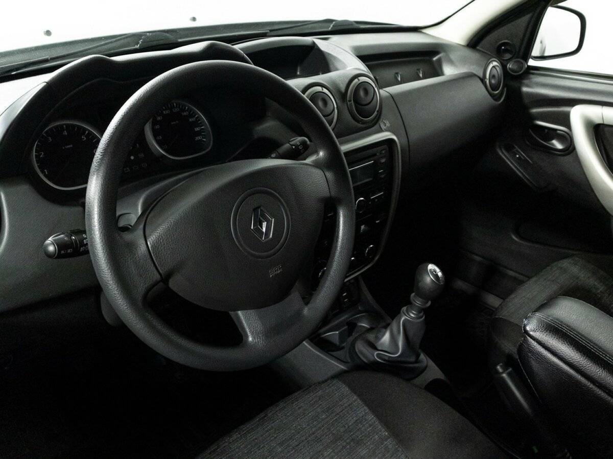 Б/У Рено Дастер 2014 года. Фото: #10