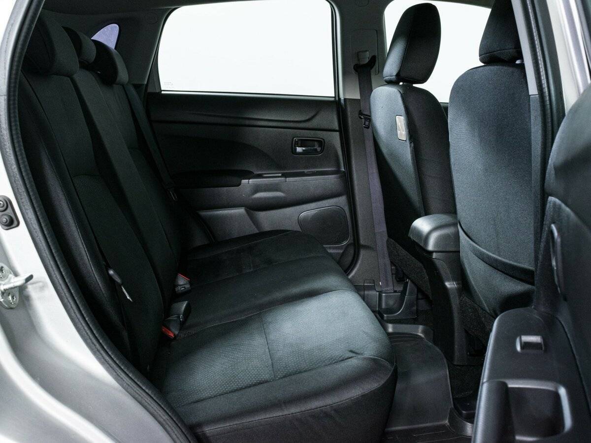 Б/У Митсубиши АС-Икс 2014 года. Фото: #11