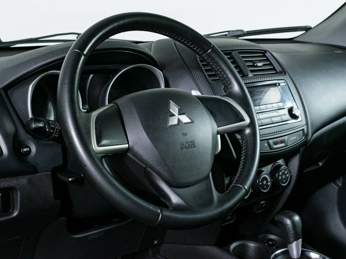 Б/У Митсубиши АС-Икс 2014 года. Фото: #13