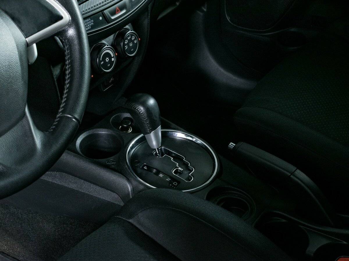 Б/У Митсубиши АС-Икс 2014 года. Фото: #14