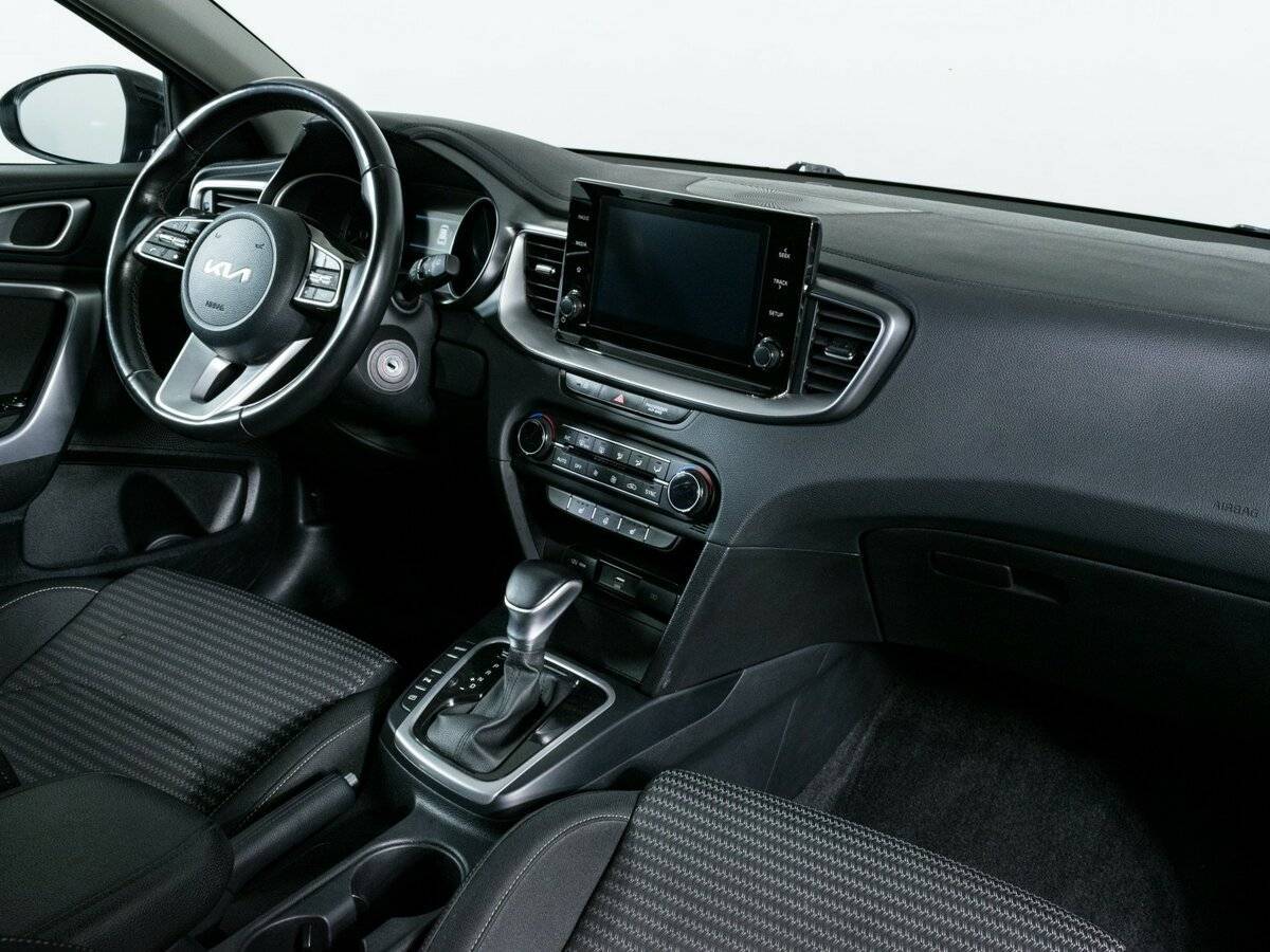 Kia Ceed 2022 года с пробегом. Фото: #9