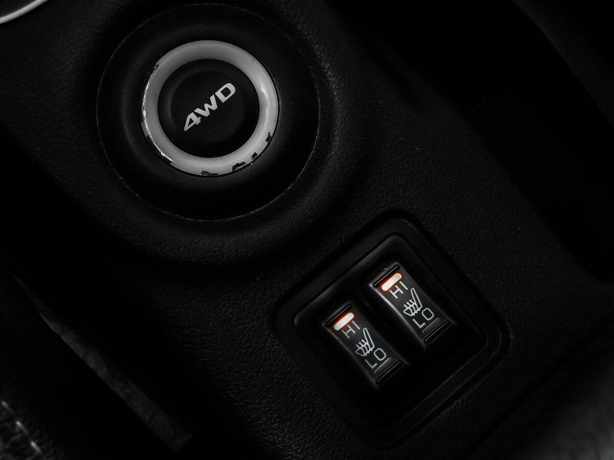 Б/У Митсубиши Оутлэндер 2015 года. Фото: #15