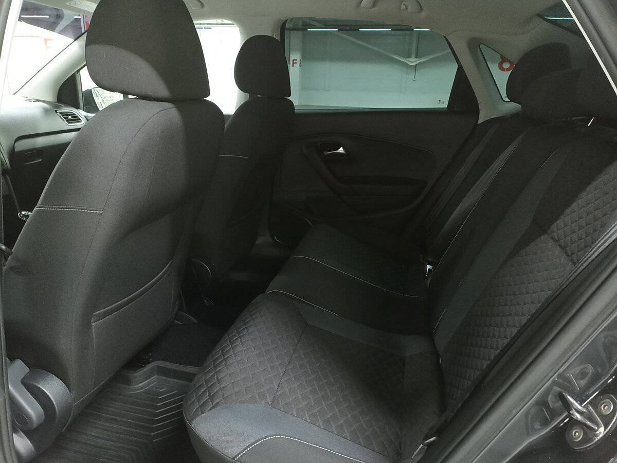 Б/У Фольксваген Поло 2018 года. Фото: #11