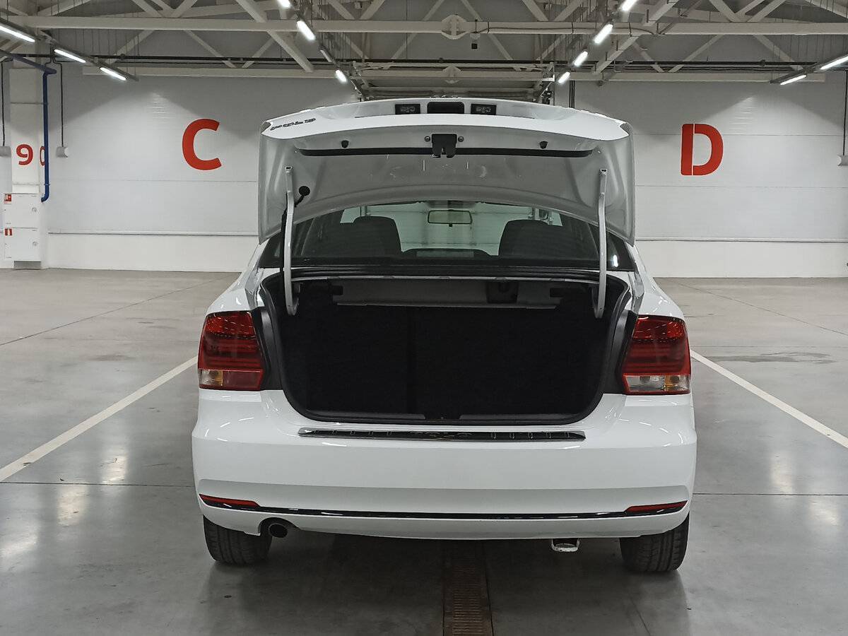 Б/У Фольксваген Поло 2018 года. Фото: #9