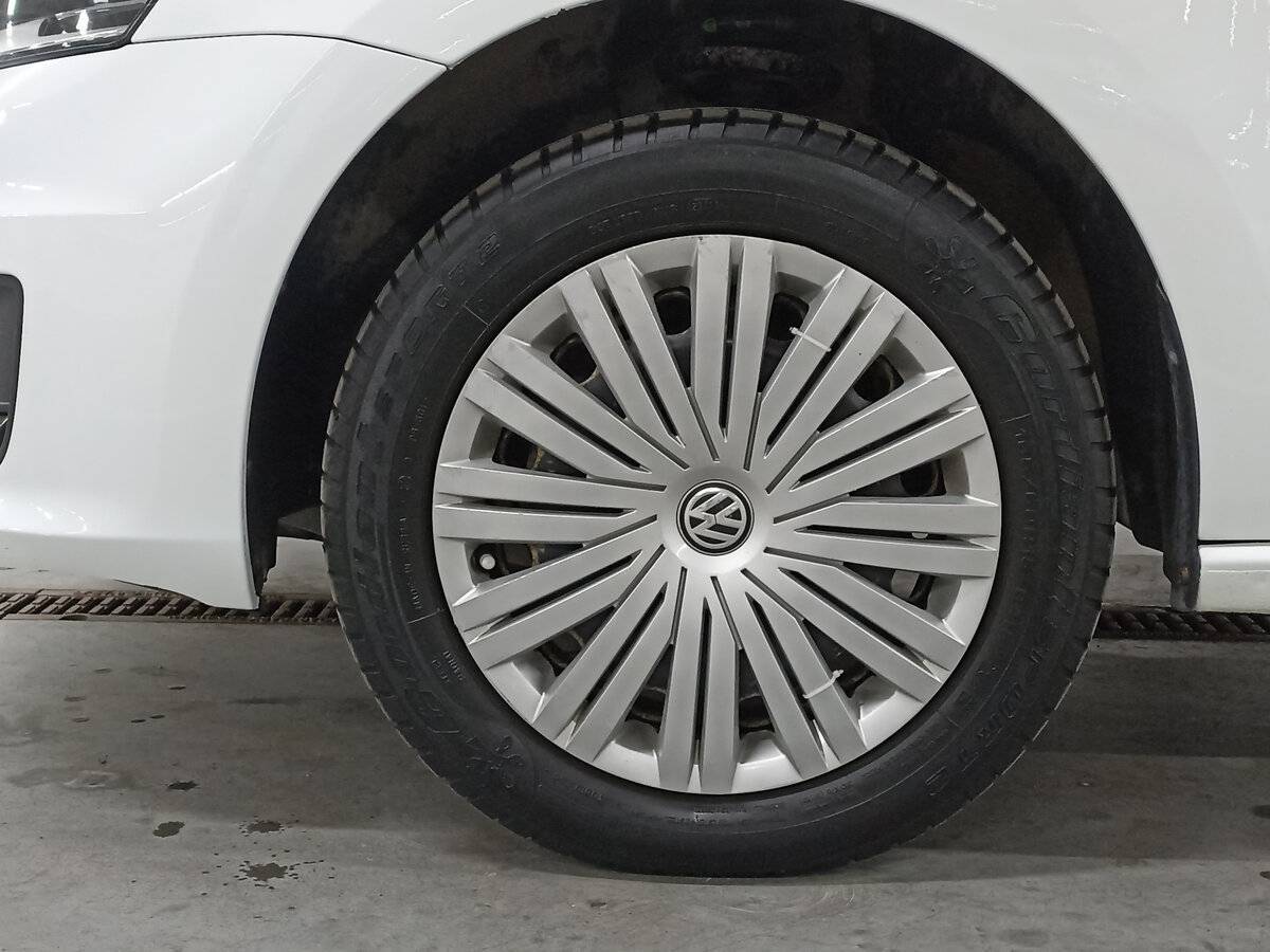 Б/У Фольксваген Поло 2018 года. Фото: #17