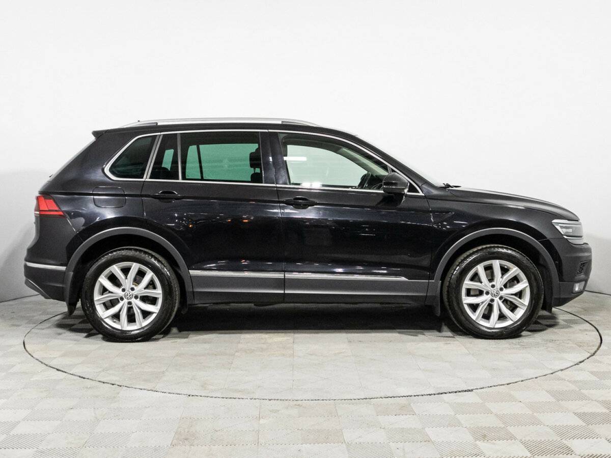 Volkswagen Tiguan 2018 года с пробегом. Фото: #3