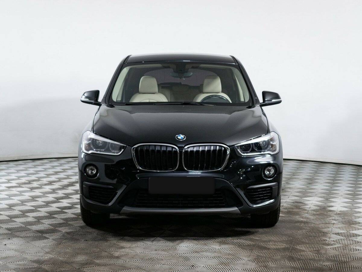 BMW X1 2017 года с пробегом. Фото: #1