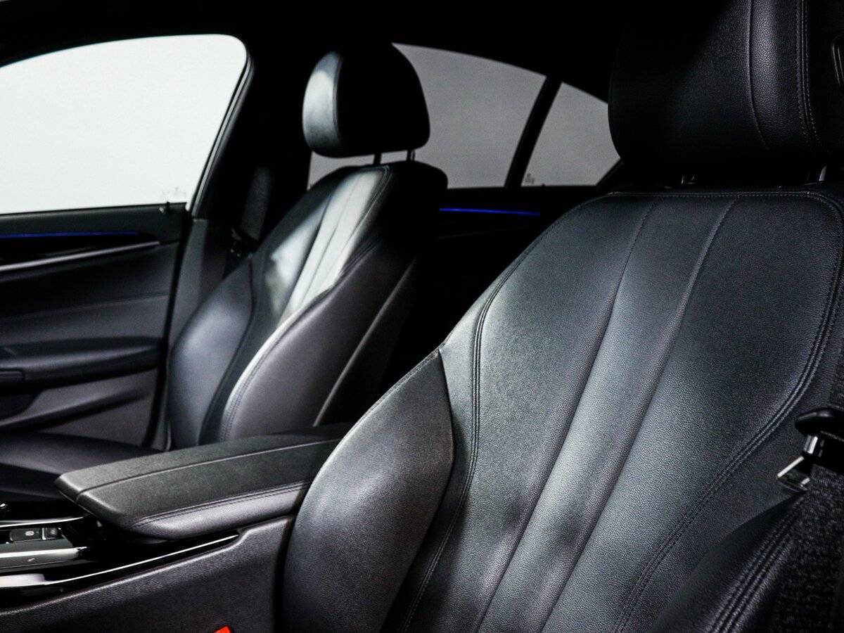 BMW 5 серии 2018 года с пробегом. Фото: #16