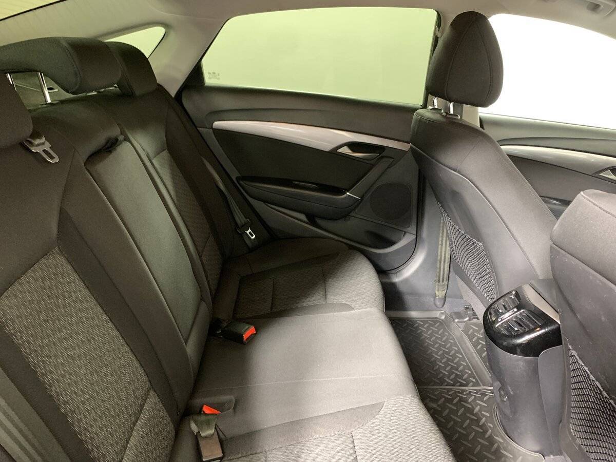 Б/У Хендай ай40 2015 года. Фото: #16