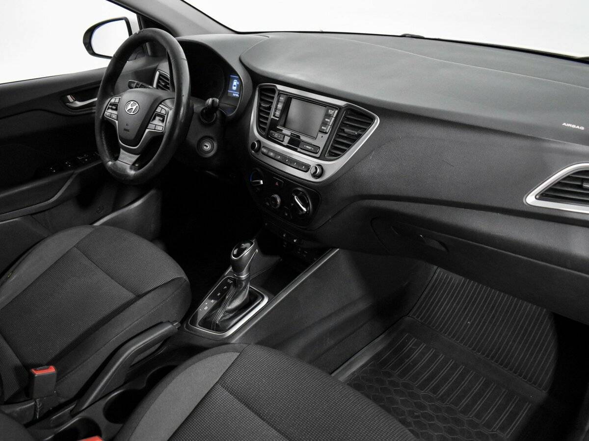 Б/У Хендай Солярис 2017 года. Фото: #9