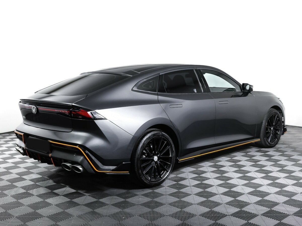 Changan UNI-V 2023 года с пробегом. Фото: #1