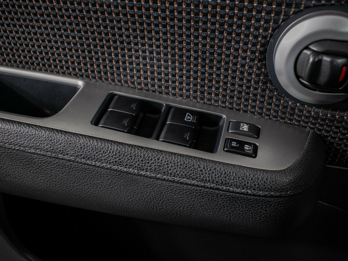 Б/У Ниссан Тиида 2013 года. Фото: #13