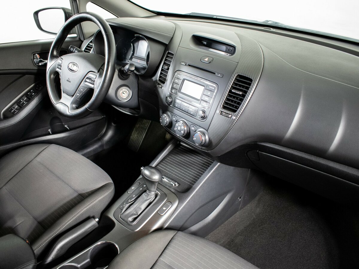 Б/У Киа Церато 2015 года. Фото: #7