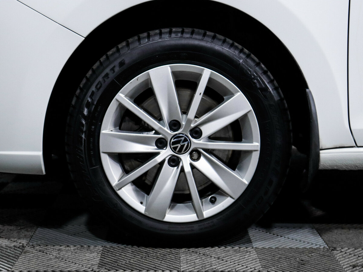 Б/У Фольксваген Поло 2021 года. Фото: #12