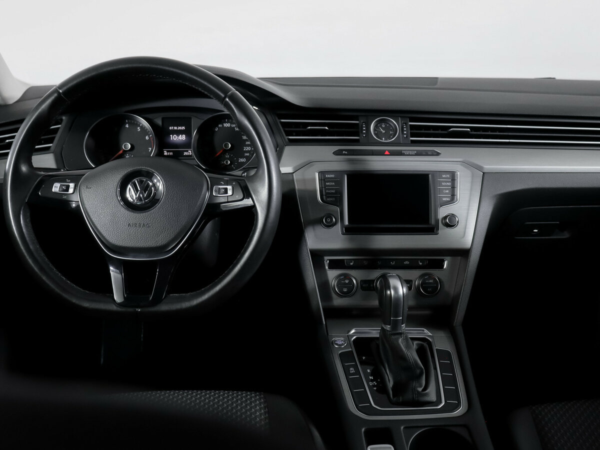 Volkswagen Passat 2016 года с пробегом. Фото: #9
