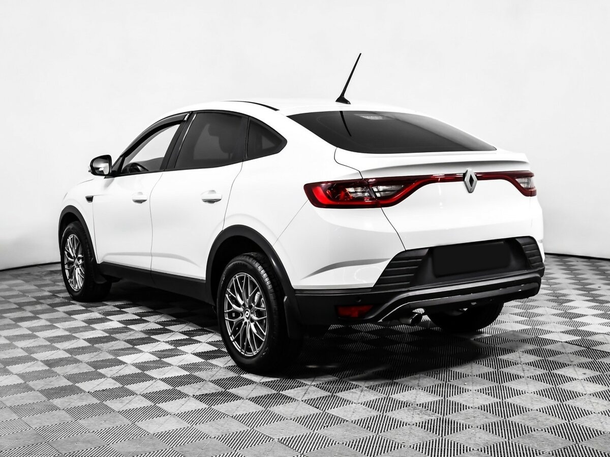 Б/У Рено Аркана 2021 года. Фото: #5