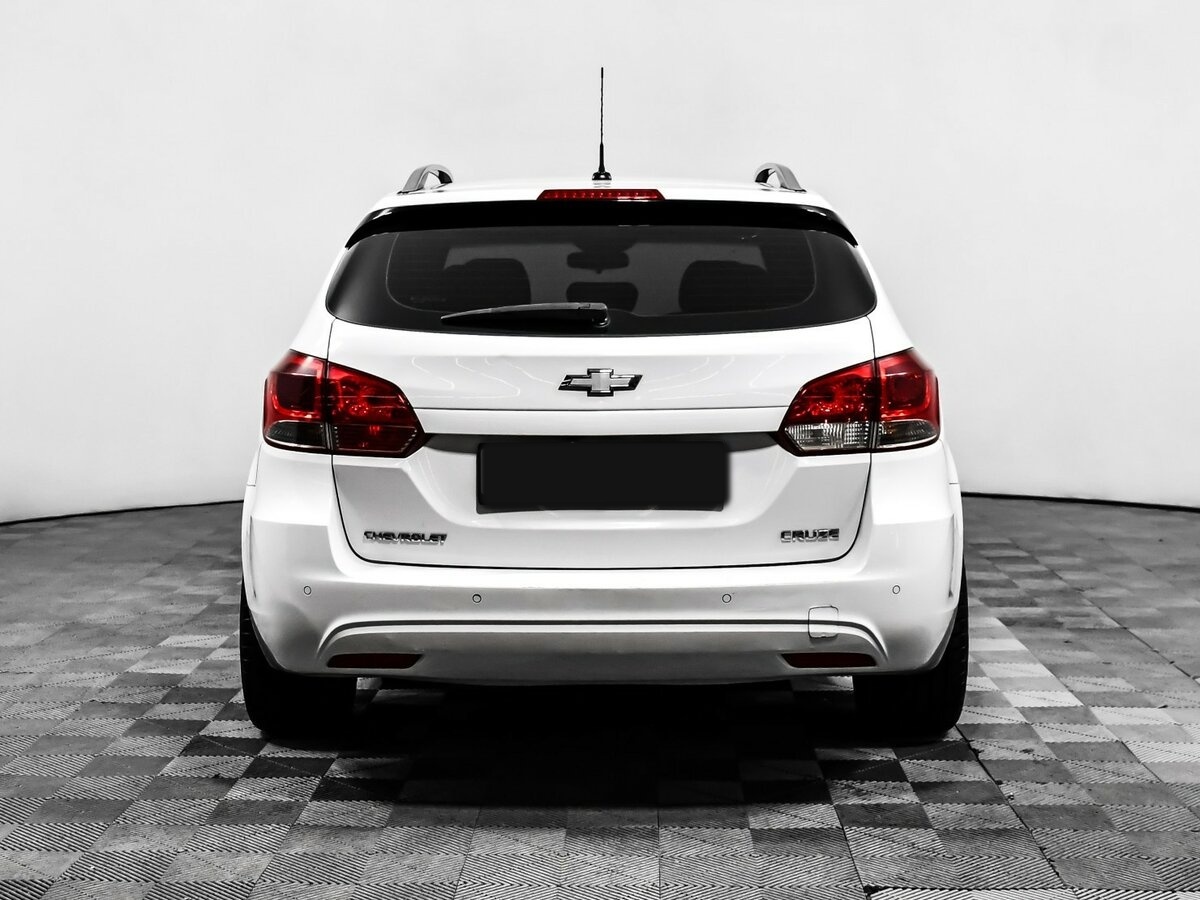 Б/У Шевроле Круз 2015 года. Фото: #4