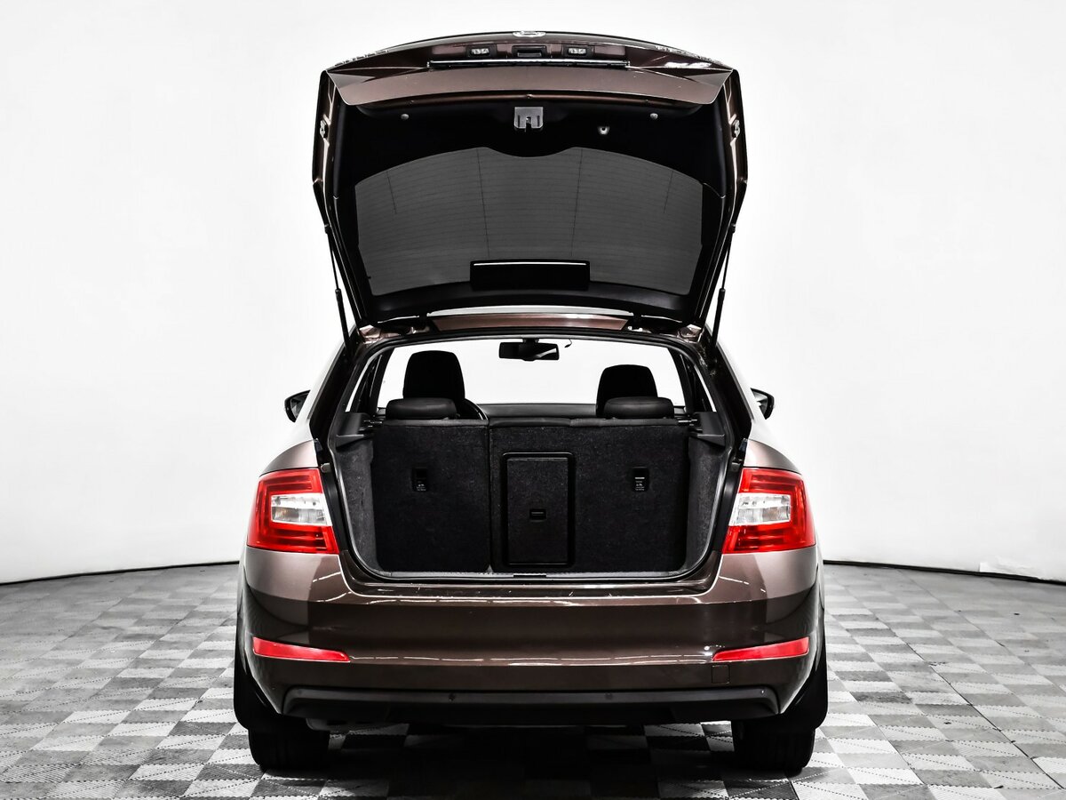 Б/У Шкода Октавия 2014 года. Фото: #13