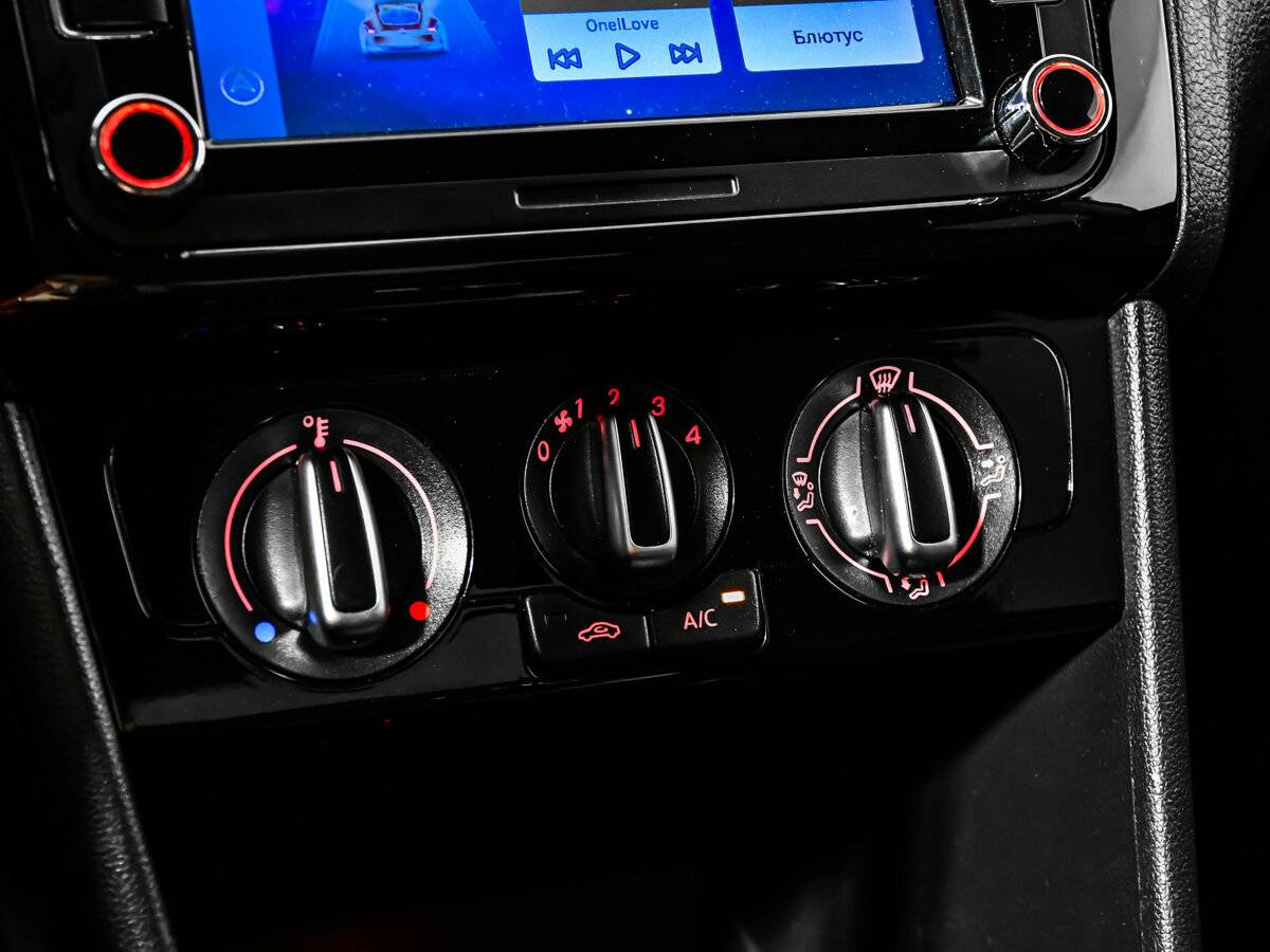 Б/У Фольксваген Поло 2017 года. Фото: #12