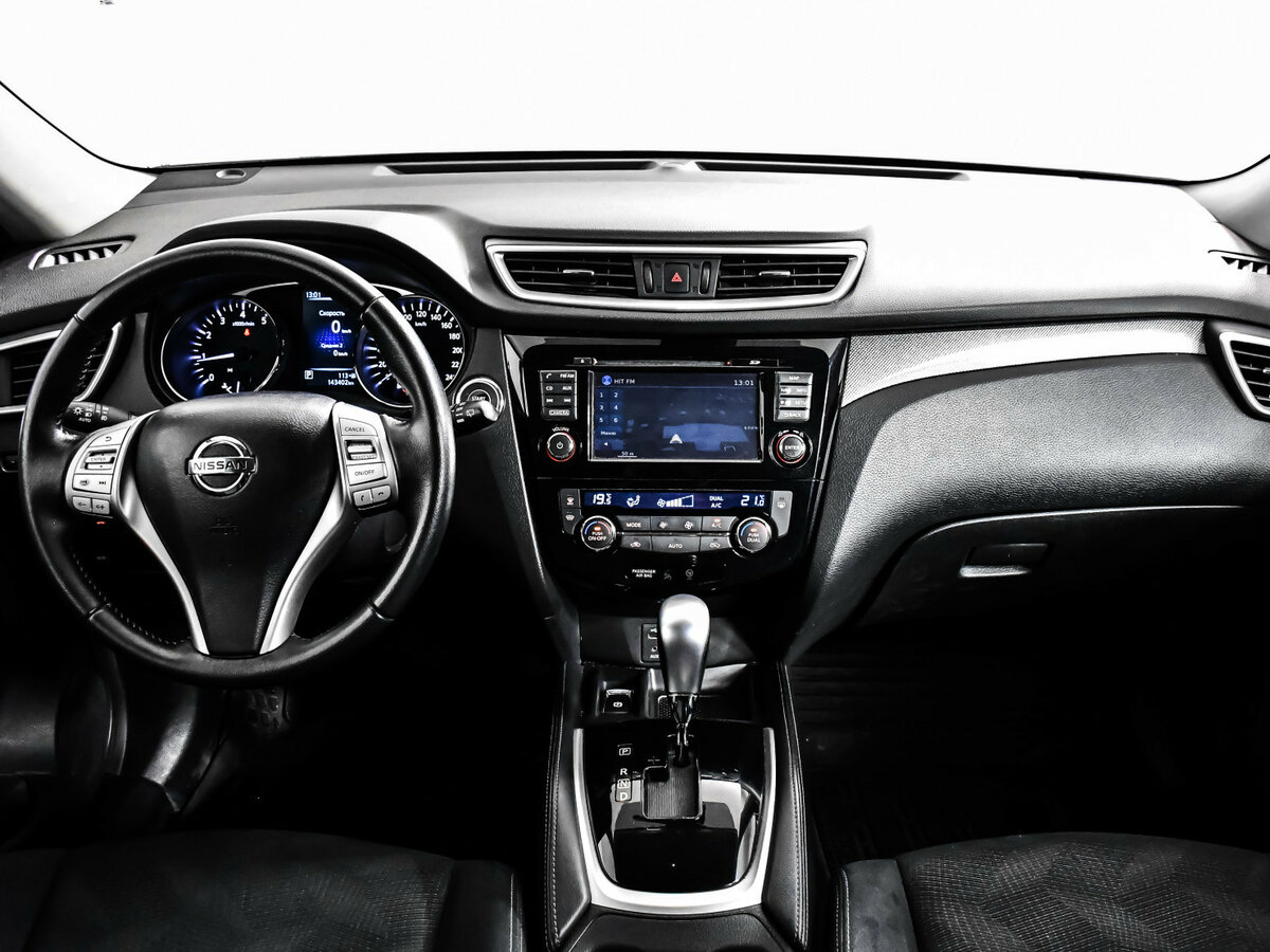 Б/У Ниссан Икс-Трейл 2015 года. Фото: #8