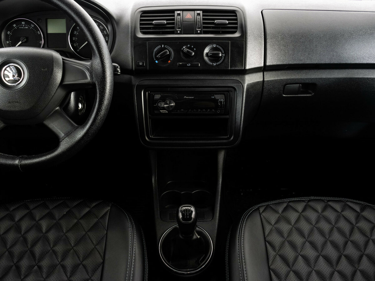 Б/У Шкода Фабия 2013 года. Фото: #12