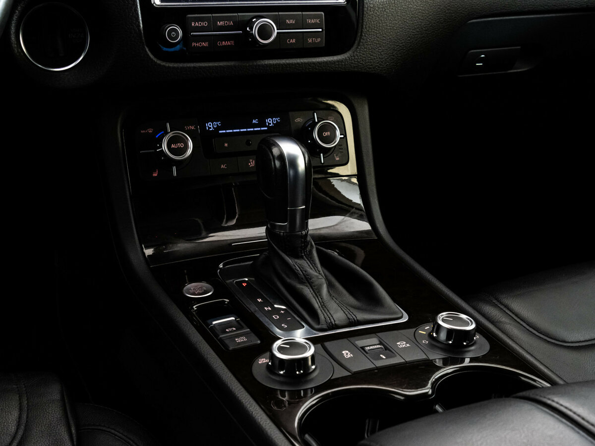 Volkswagen Touareg 2012 года с пробегом. Фото: #11