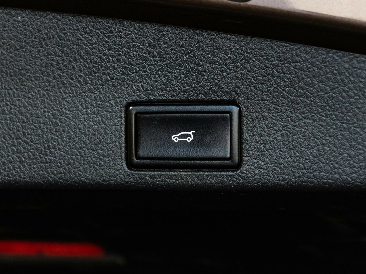 Volkswagen Touareg 2012 года с пробегом. Фото: #23