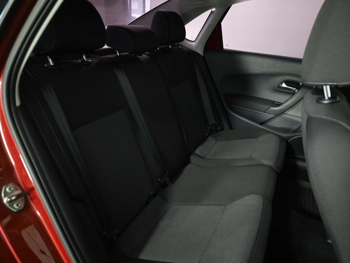 Б/У Фольксваген Поло 2015 года. Фото: #19