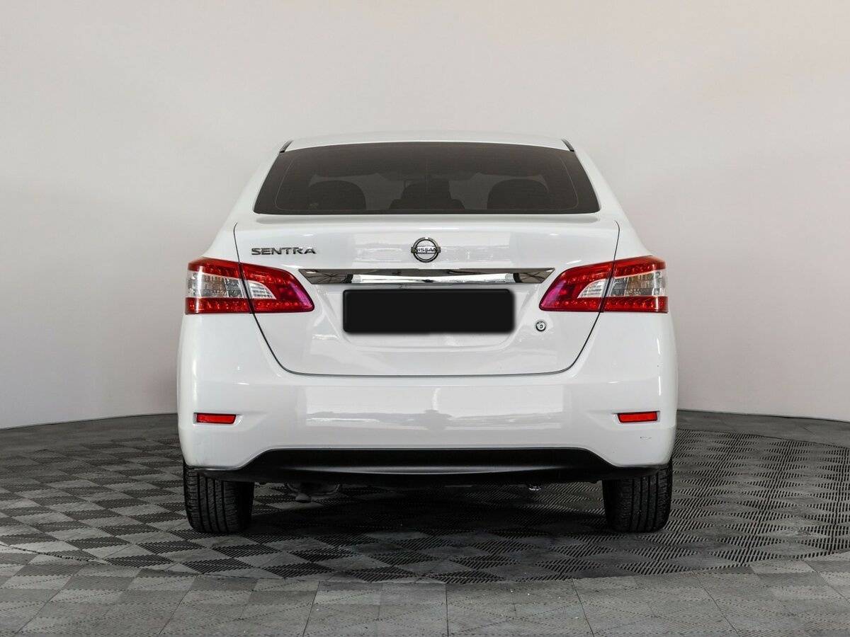 Б/У Ниссан Сентра 2015 года. Фото: #4