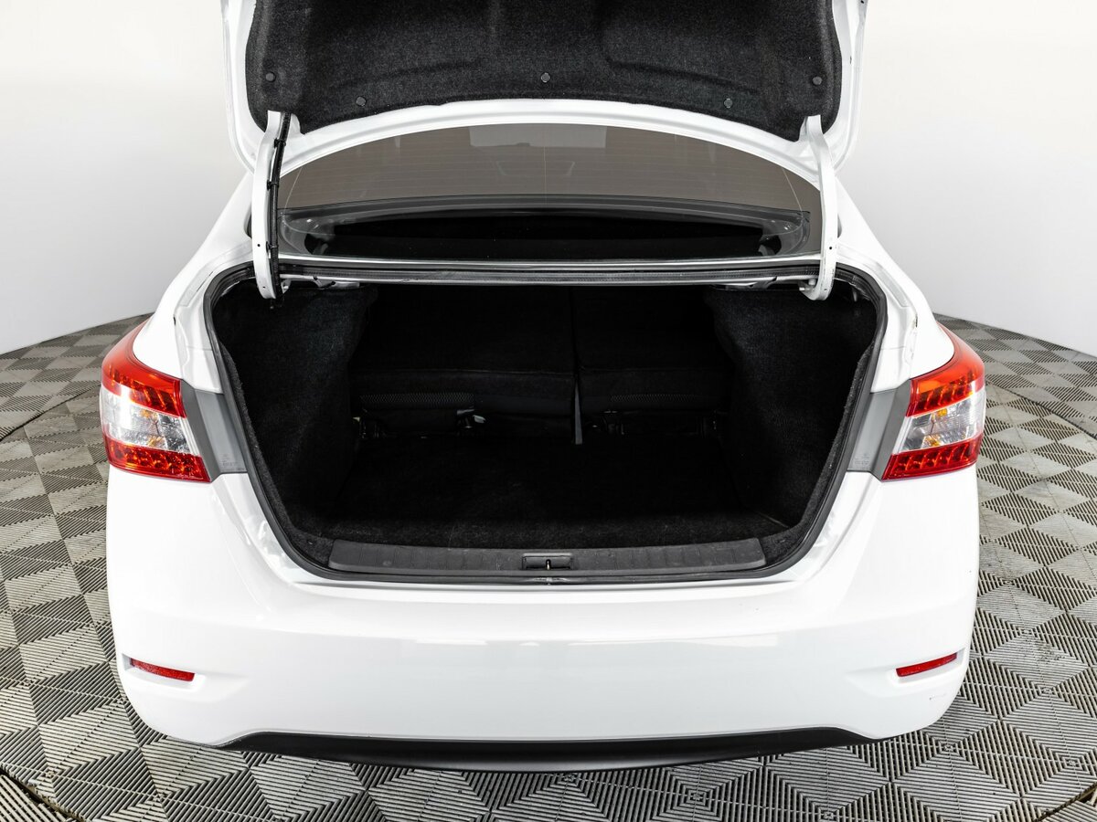 Б/У Ниссан Сентра 2015 года. Фото: #16