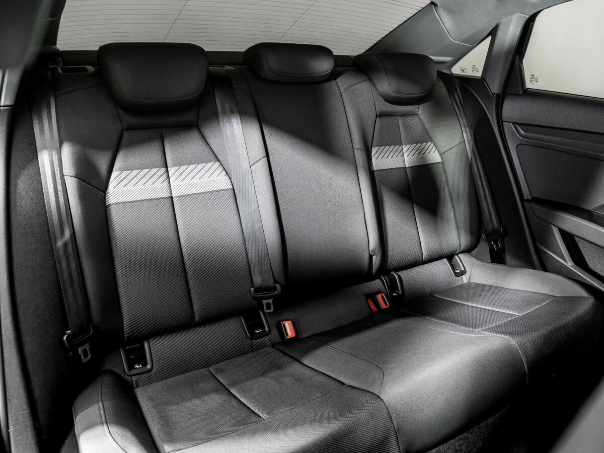 Audi A3 2021 года с пробегом. Фото: #17