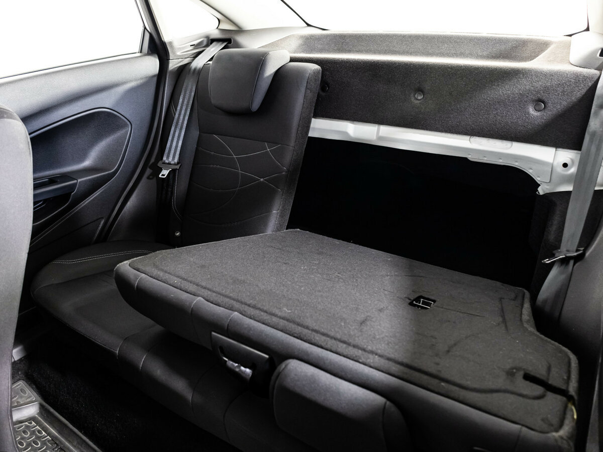 Б/У Форд Фиеста 2016 года. Фото: #13